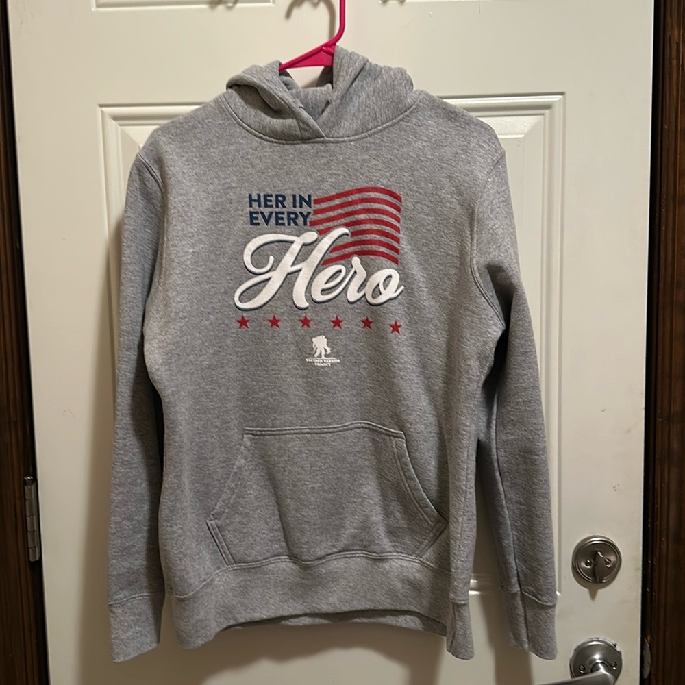 Wounded Warrior Project Her In Every Hero Hoodie Size M